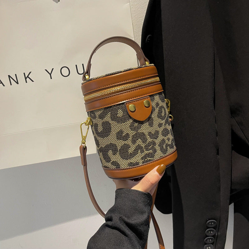 Ladies Winter Rivet Fashion Leopard Print Handbag