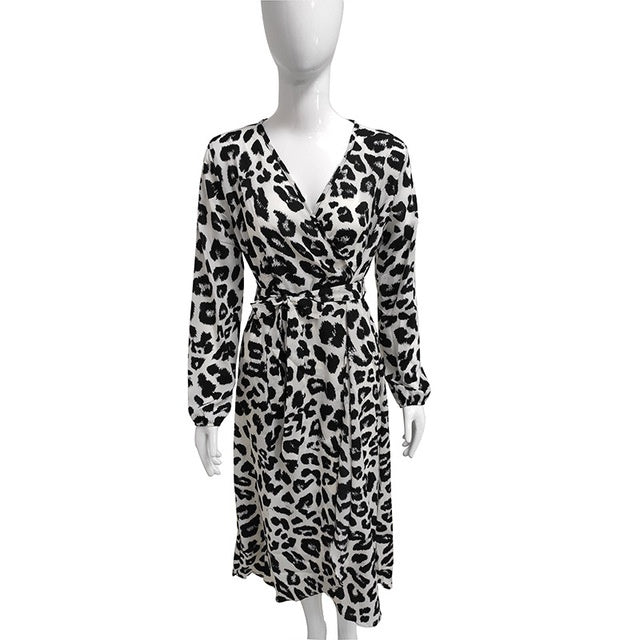 Leopardenmuster Kleid mit V-Ausschnitt und hoher Taille aus Spitze