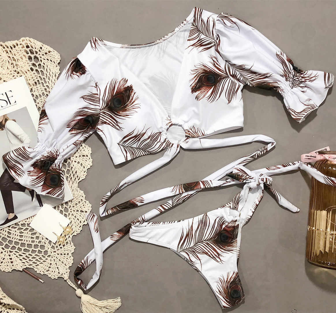 Leopardenmuster Bikini weiblich geteilt