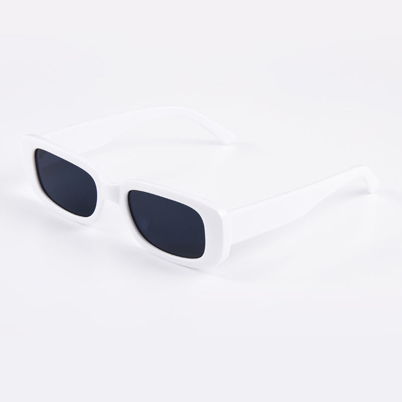 Quadratische Damen-Sonnenbrille mit kleinem Rahmen