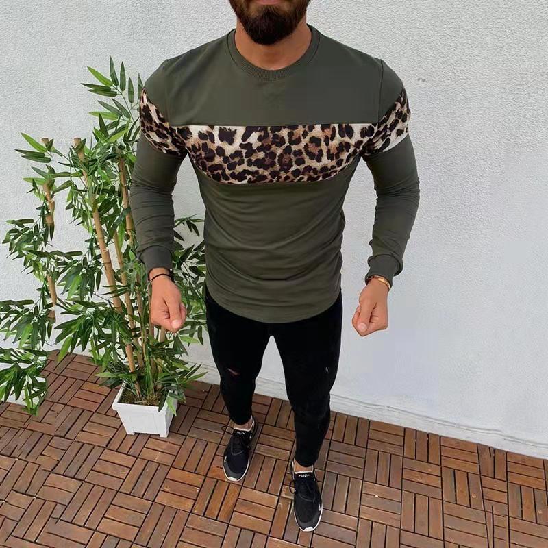 Bedrucktes T-Shirt mit Leopardenmuster