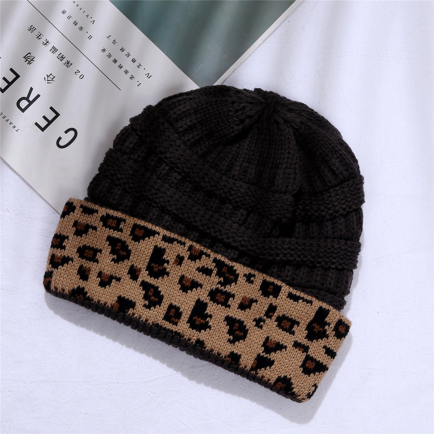 Damen Herbst Winter Leopard Print Cuffed Acryl gestrickt Hut