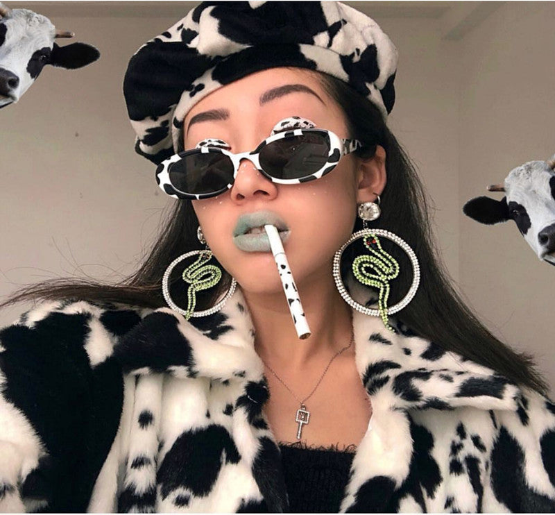 Europäische und amerikanische Mode Oval Frame Sonnenbrillen Cow Farbe Trendy Sonnenbrillen