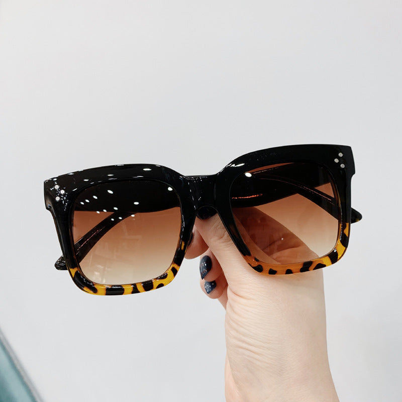 Retro-Nieten-Sonnenbrille, Sonnenbrille, großer Rahmen All-Match