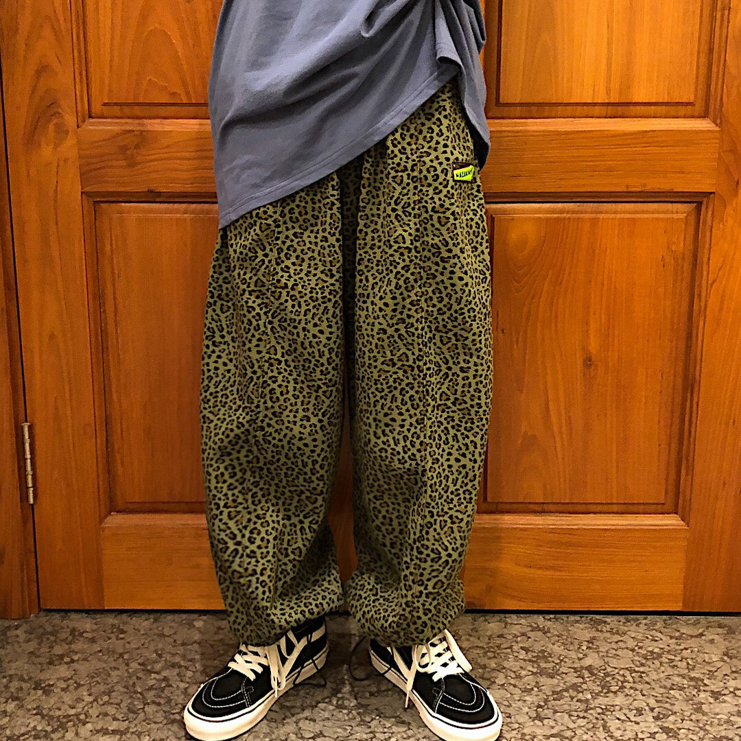Leopard print casual pants