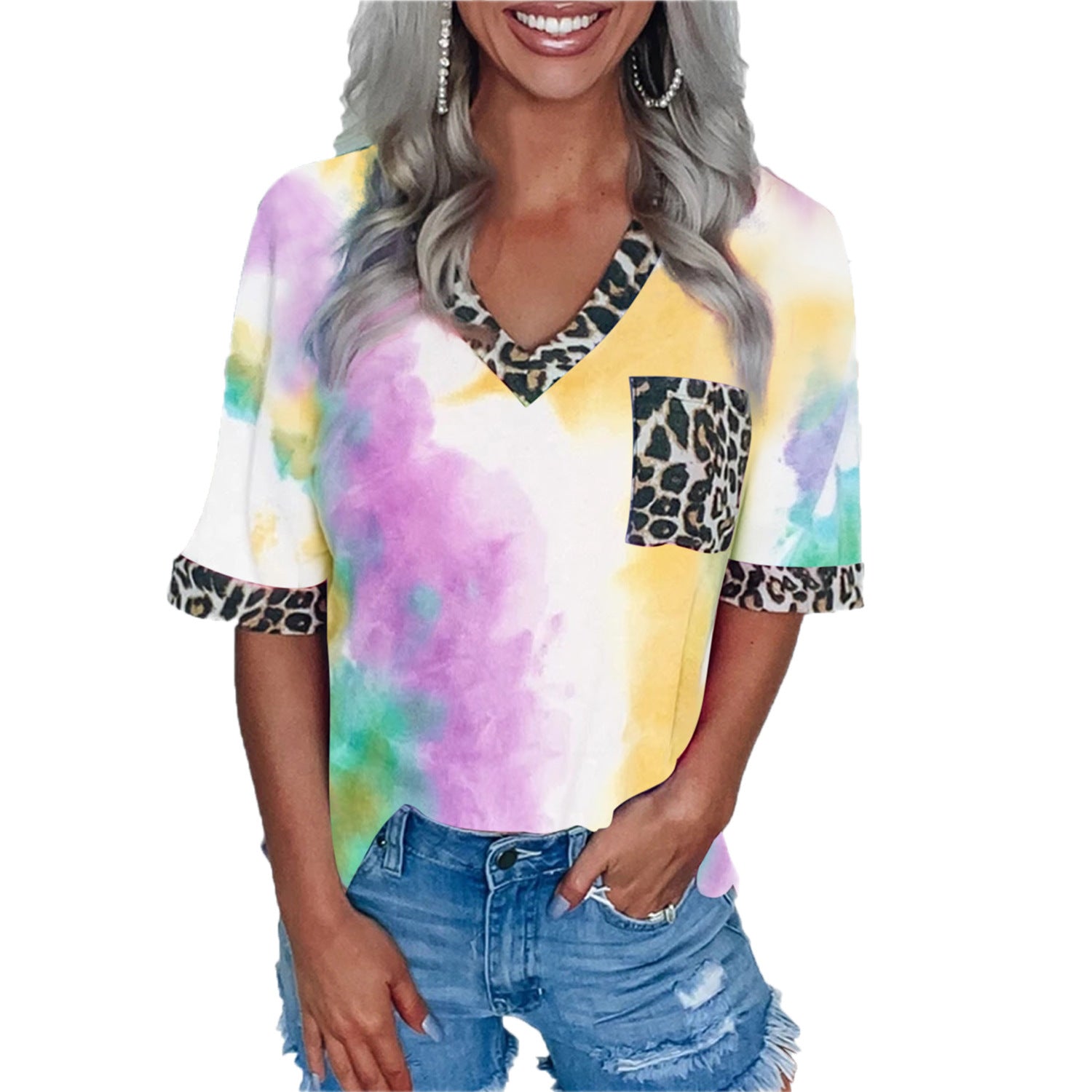 T-Shirt mit Leopardenmuster und loser Krawatte