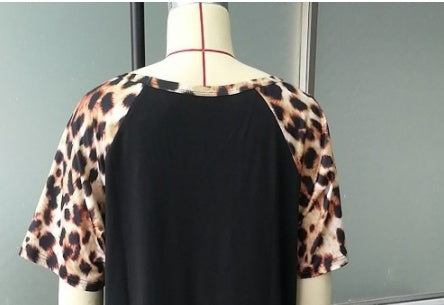 T-Shirt mit Leopardenmuster