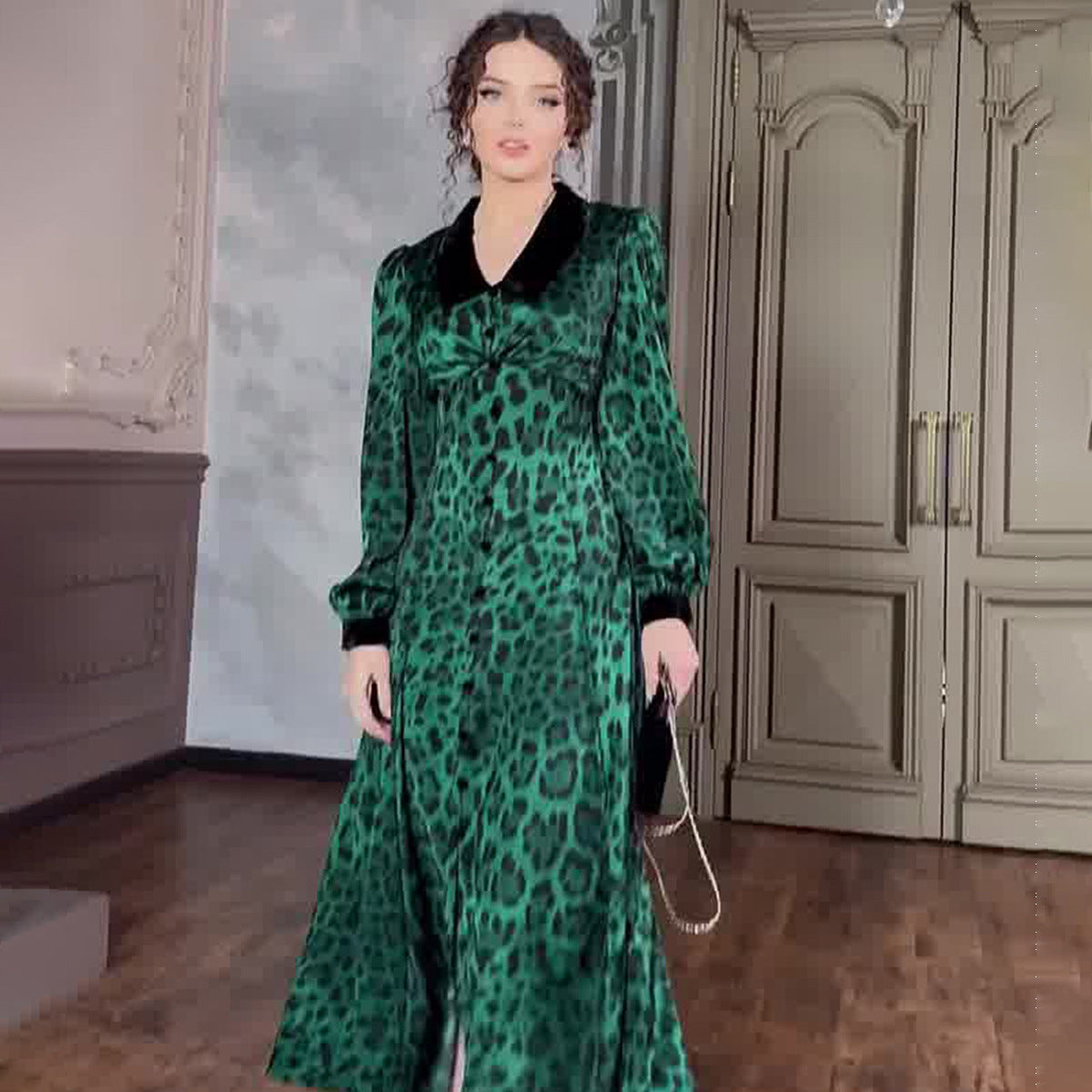 Leopardenmuster Taillenbesatz Druckkleid