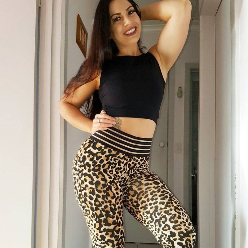 Damen-Sportanzug mit Leopardenmuster