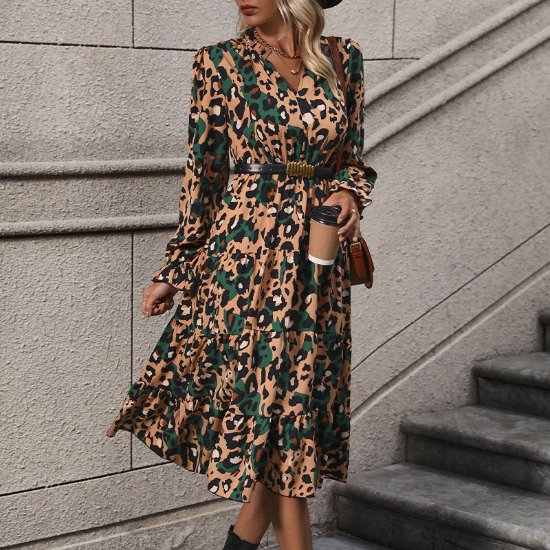 Mittellanges Kleid mit langen Ärmeln und Leopardenmuster für Damen