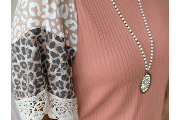 Rundhalsausschnitt Halbe Ärmel Lose Top Sommer Neue Mode T-Shirt mit Leopard style elements und Spitze