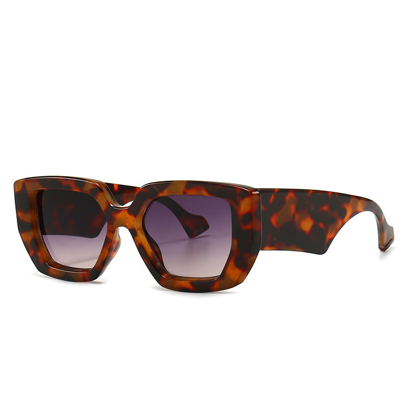 Moderne Retro-Sonnenbrille