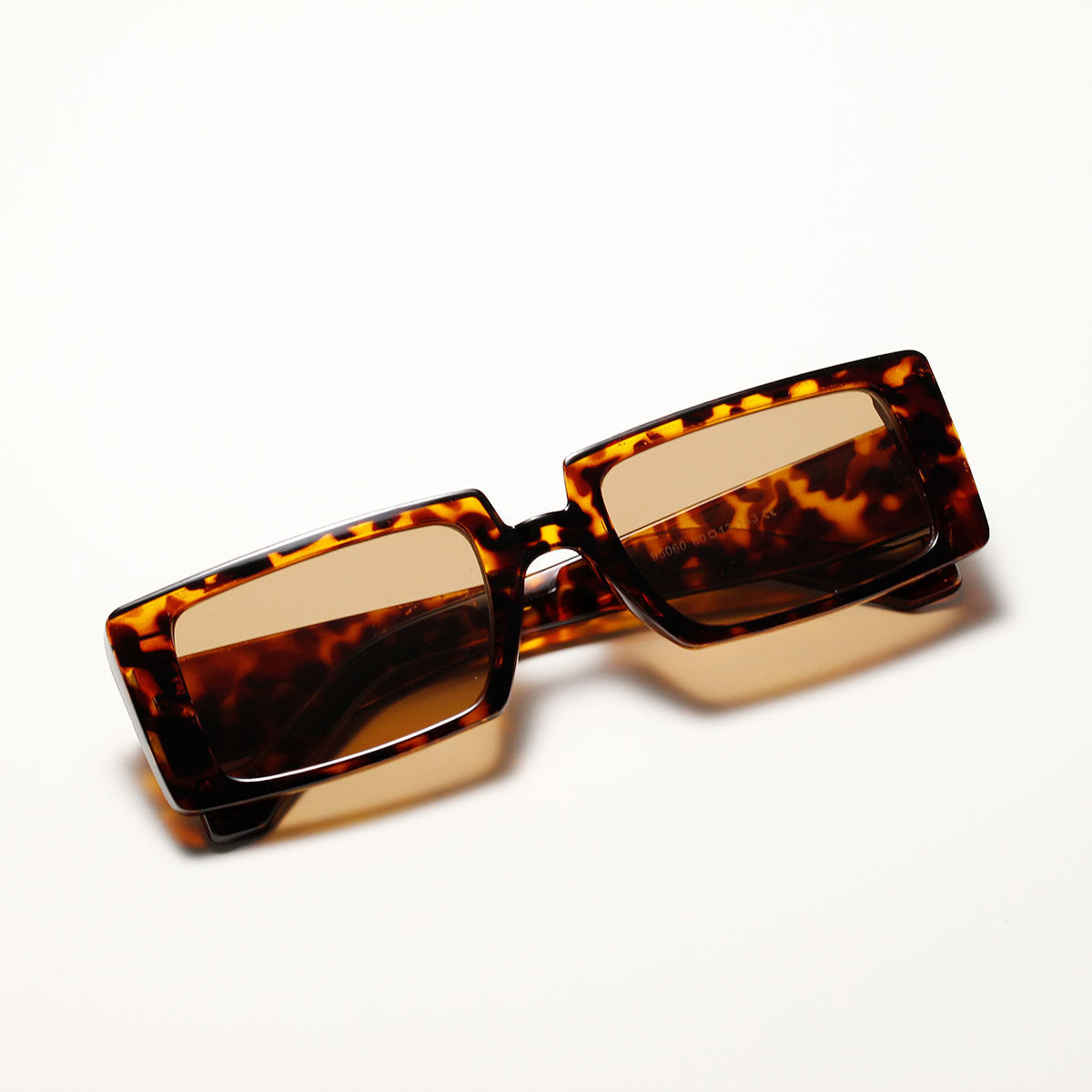 Coole schwarze Super-Retro-Sonnenbrille