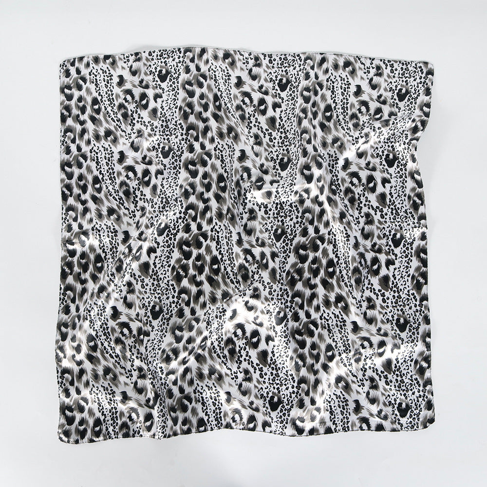 Leopard Print Seidenschal 60cm Satin Small Square Towel Women's Casual Bandana Headband