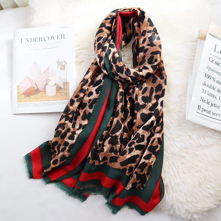 Warmer Leopardenschal