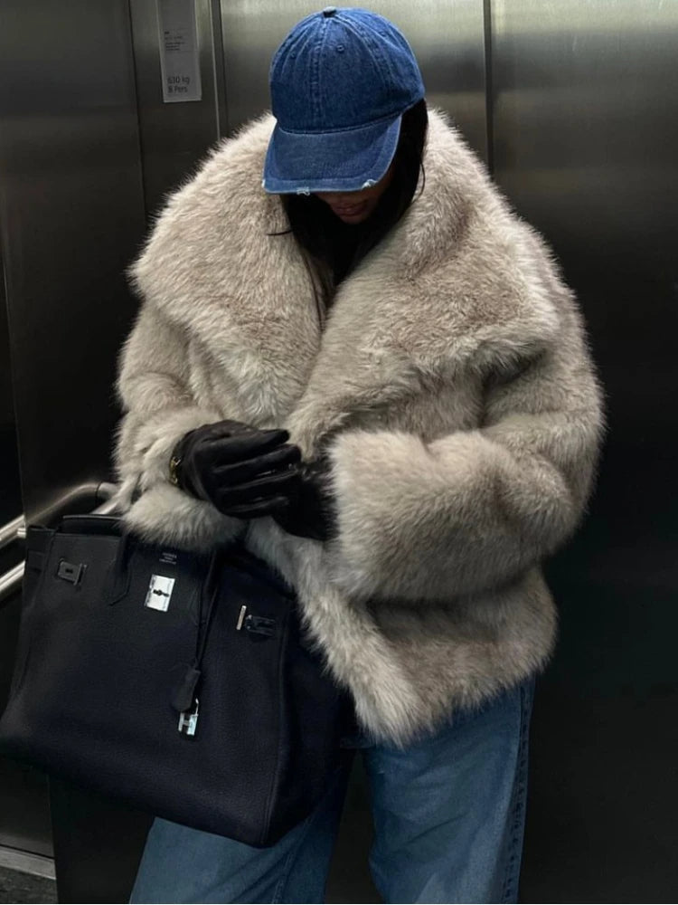 Luxuriöse Flauschige Jacke