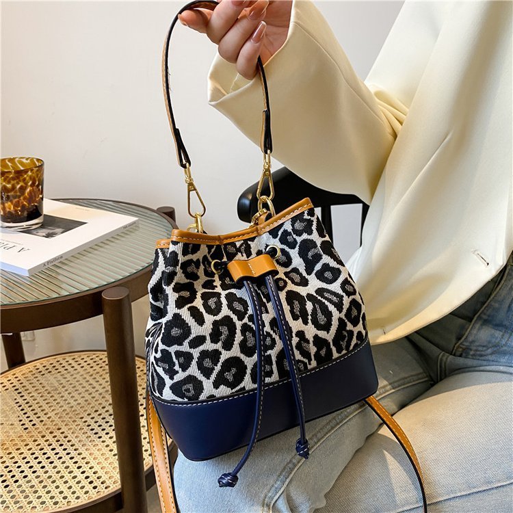 Leopard Handheld Eimer Tasche mit Kordelzug Schnalle