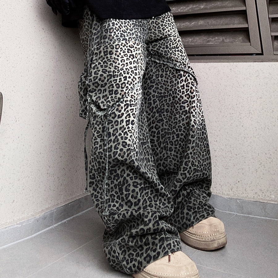 Locker Gerade Leicht Ausgestellt Arbeitskleidung Lässig Weites Bein Wischen Leopard Jeans