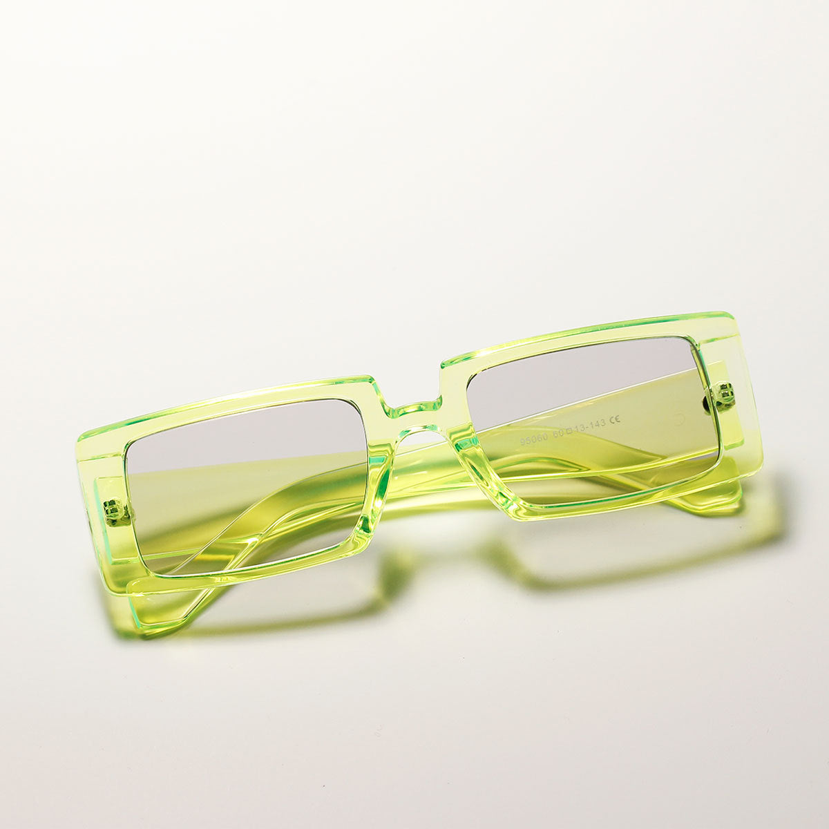 Coole schwarze Super-Retro-Sonnenbrille