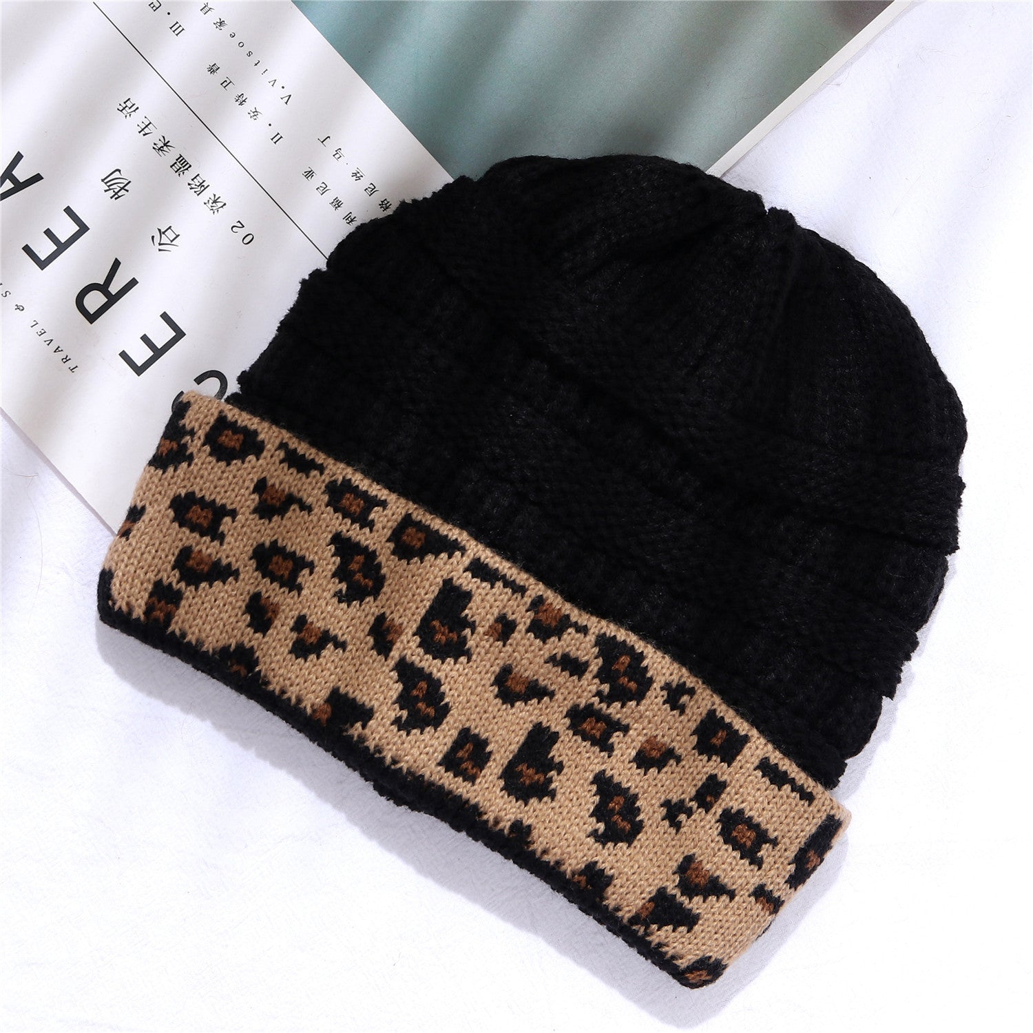 Damen Herbst Winter Leopard Print Cuffed Acryl gestrickt Hut