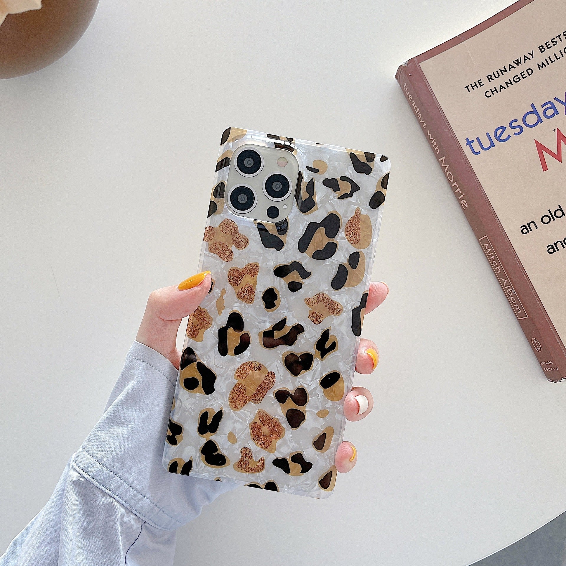 Quadratische Leopard Print Shell Handytasche