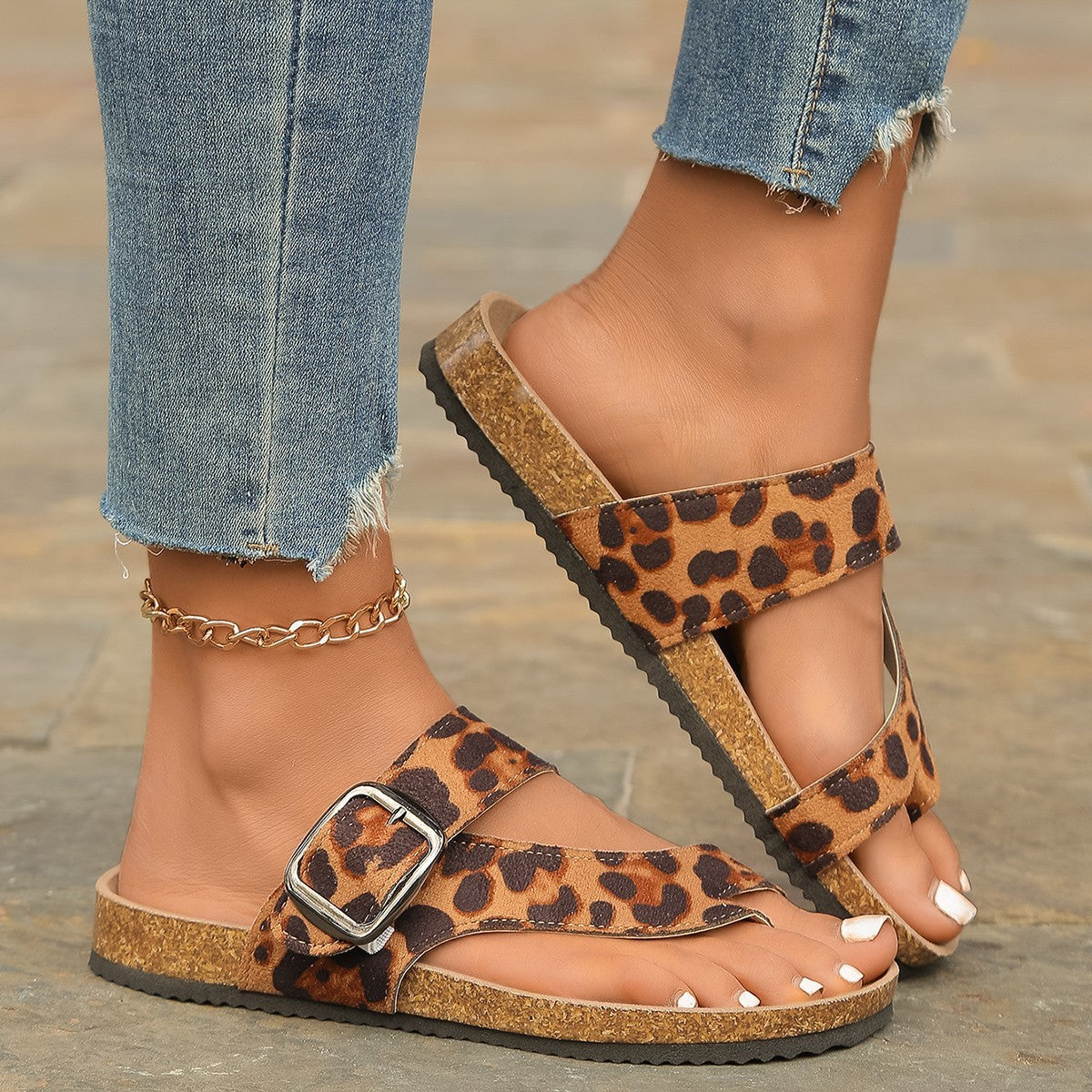 Roman Style Toe Covering Leopard Slippers