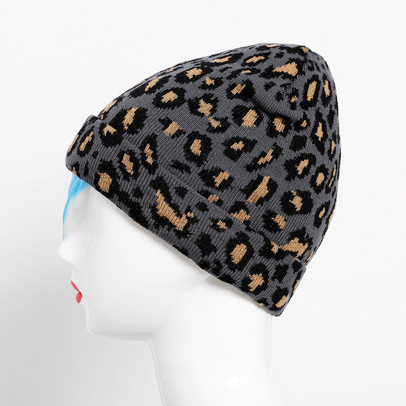 Personalisierter Leopardendruck Wollmütze Frauen Herbst und Winter Mode alle Spiel warm angeschlagen