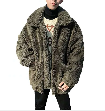 Dicke pelzige warme Jacke