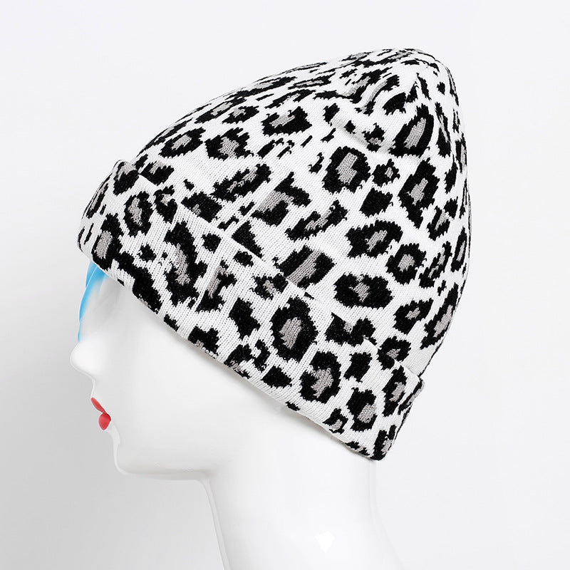 Personalisierter Leopardendruck Wollmütze Frauen Herbst und Winter Mode alle Spiel warm angeschlagen