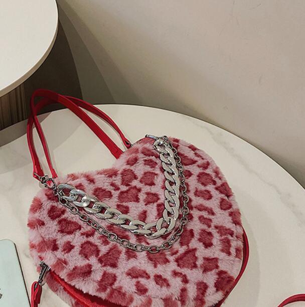 Leopard Print Love Women's Fashion Messenger Plush Chain Shoulder Bag