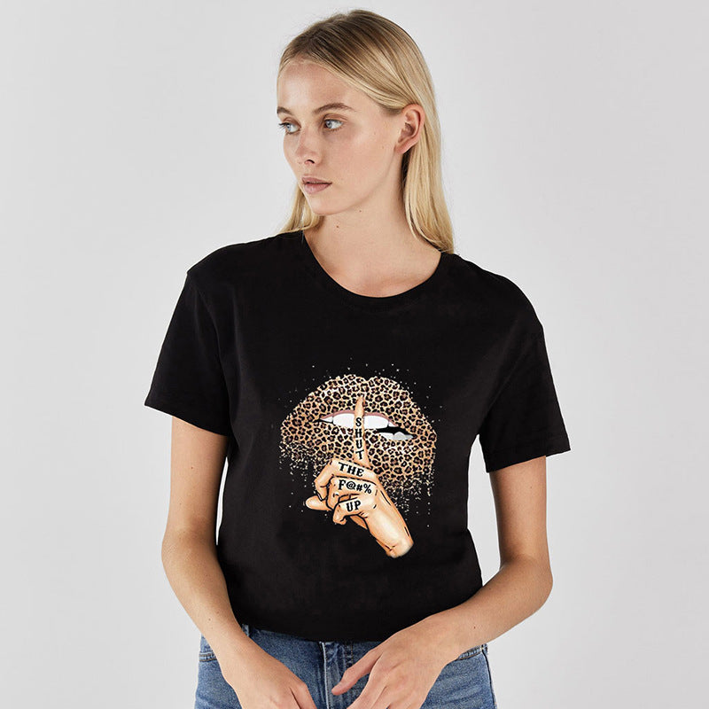 Women's top with leopard lips pattern t-shirt