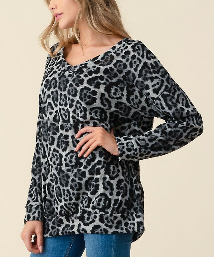 Leopard print round neck long sleeves top