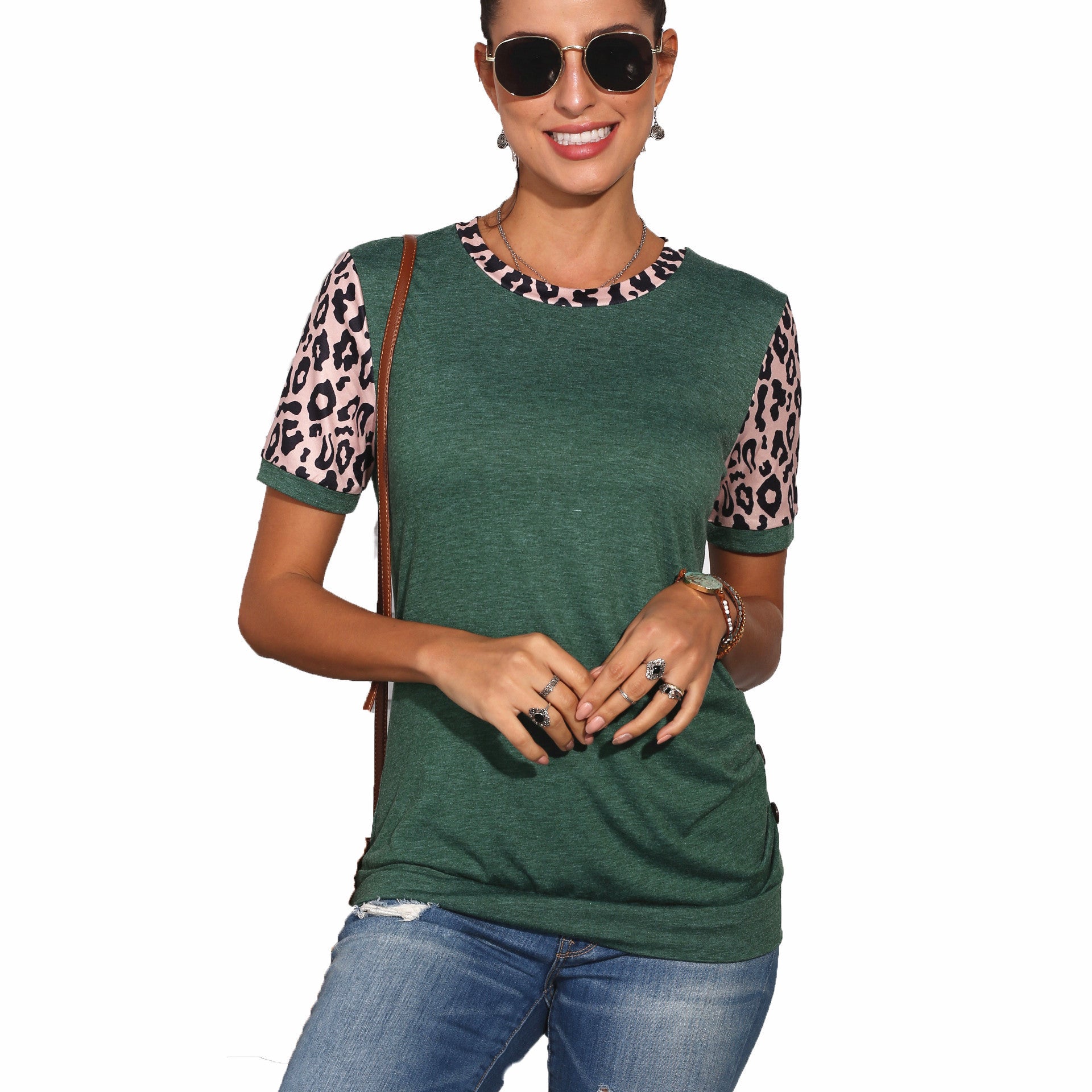 T-Shirt mit Rundhalsausschnitt und Leopardenmuster