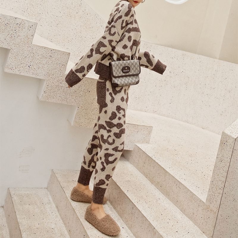 Leopard print crew neck sweater
