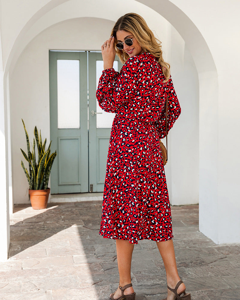 Langärmeliges Midikleid mit Leopardenmuster