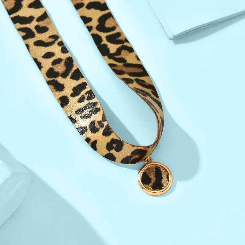 Autumn And Winter Niche Personality Collarnecklace European And American Leopard Print Senior Hot Girl Necklace