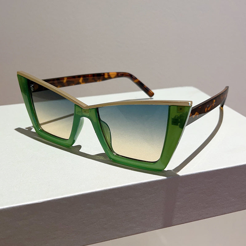 Katzenaugen-Sonnenbrille mit großem Gestell Sonnenschutzbrille