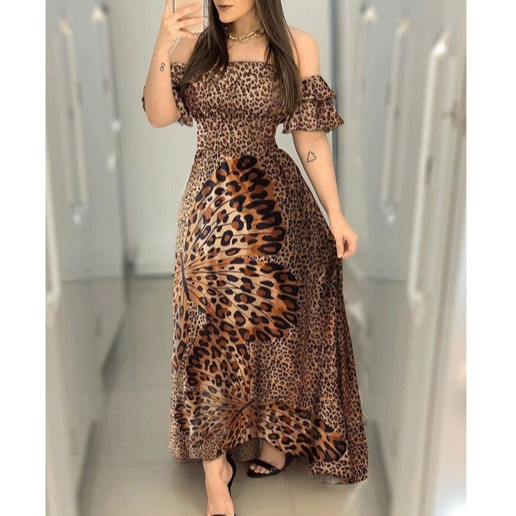 Kleid mit Schmetterlingsmuster und Leopardenmuster an der Schulter