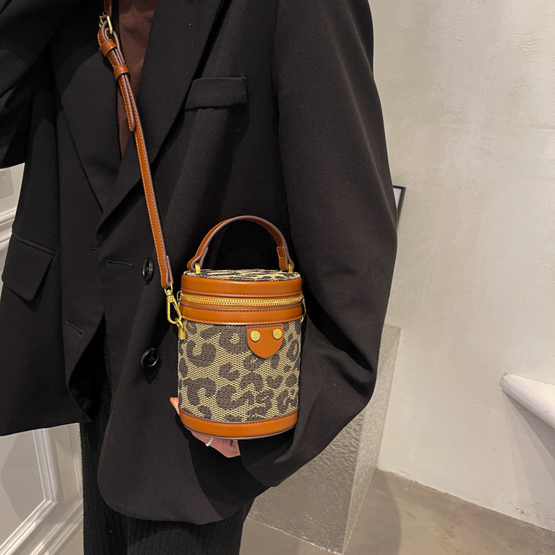 Ladies Winter Rivet Fashion Leopard Print Handbag