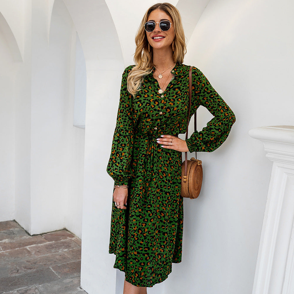 Langärmeliges Midikleid mit Leopardenmuster
