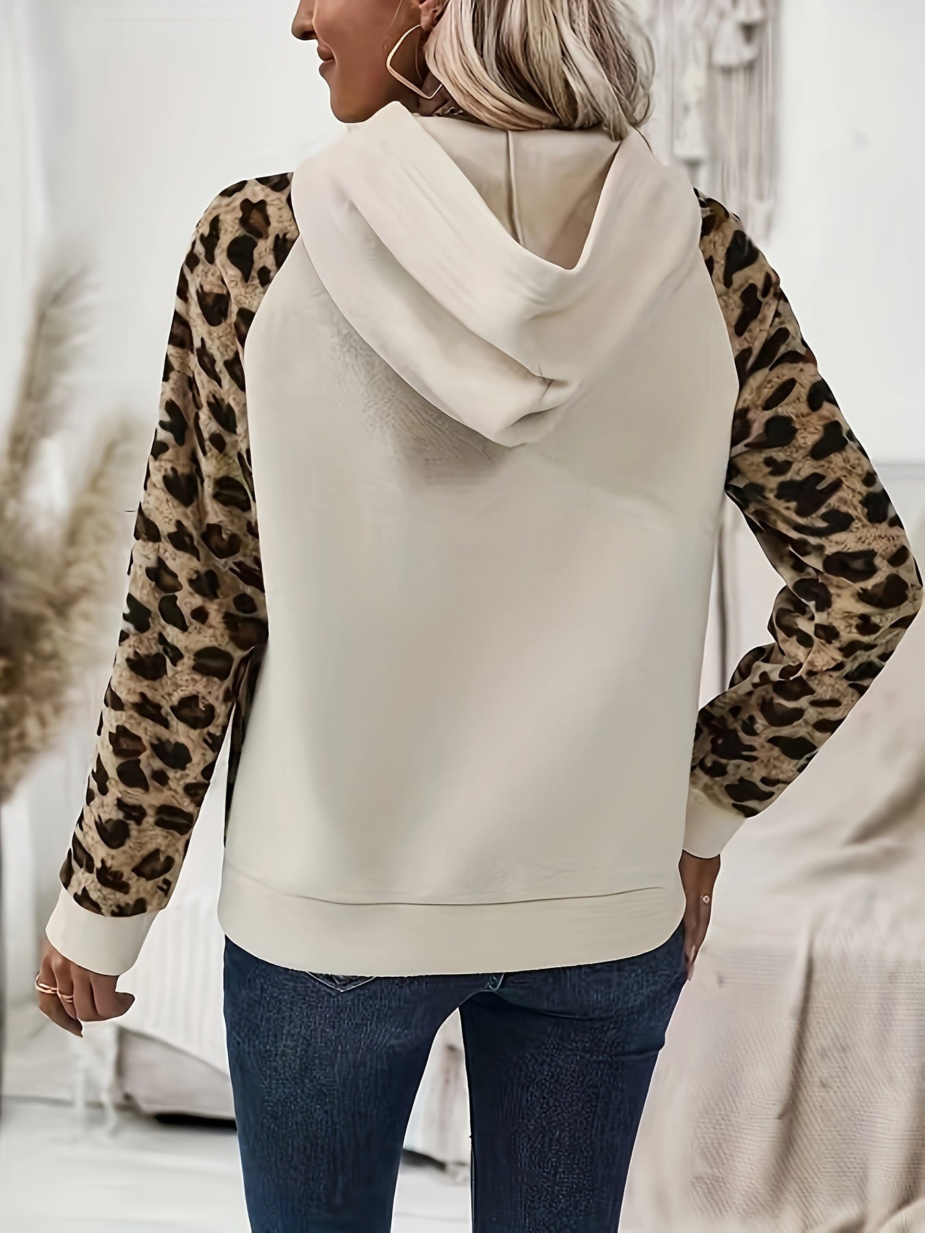 Leopard Print Sleeve Stitching Hooded Long-sleeved Sweatshirt