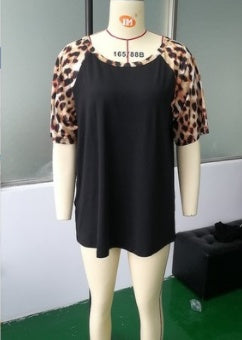T-Shirt mit Leopardenmuster