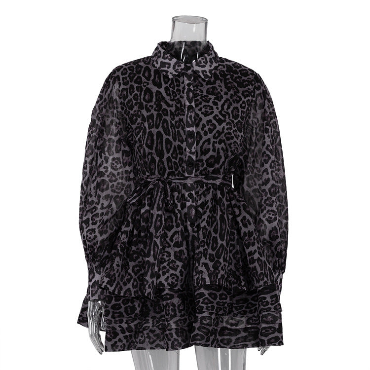 Langärmeliges Kleid aus Chiffon mit Leopardenmuster