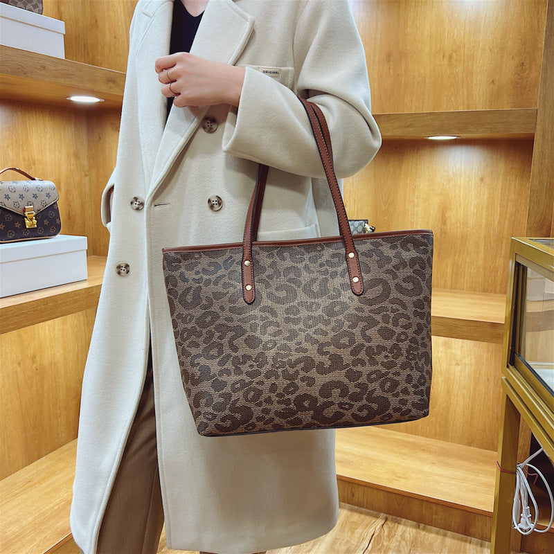 New Fashion Trendy Old Flower Leopard Print Tote Bag All-match Portable