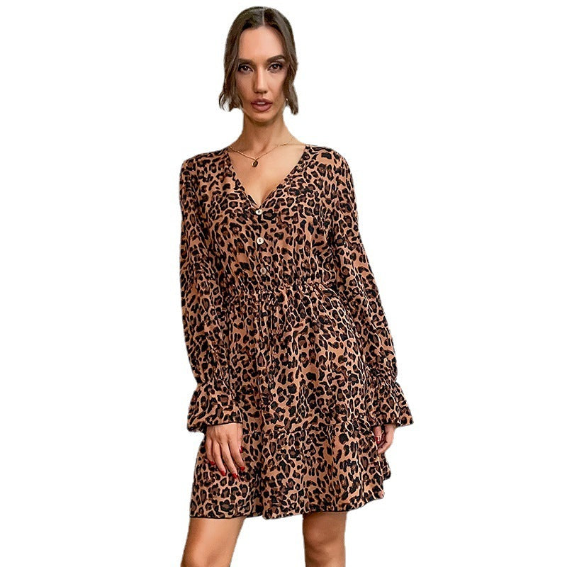 Langärmeliges Damen-Kleid mit V-Ausschnitt und Leopardenmuster