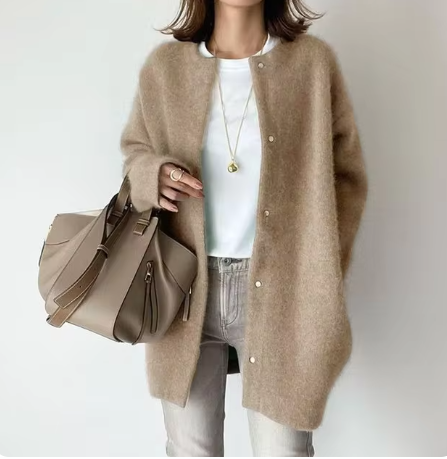 Anspruchsvolle Strickjacke