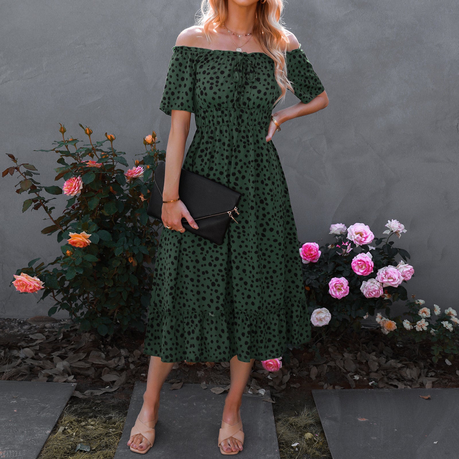 Kurzärmeliges schulterfreies Leopardenkleid für Damen