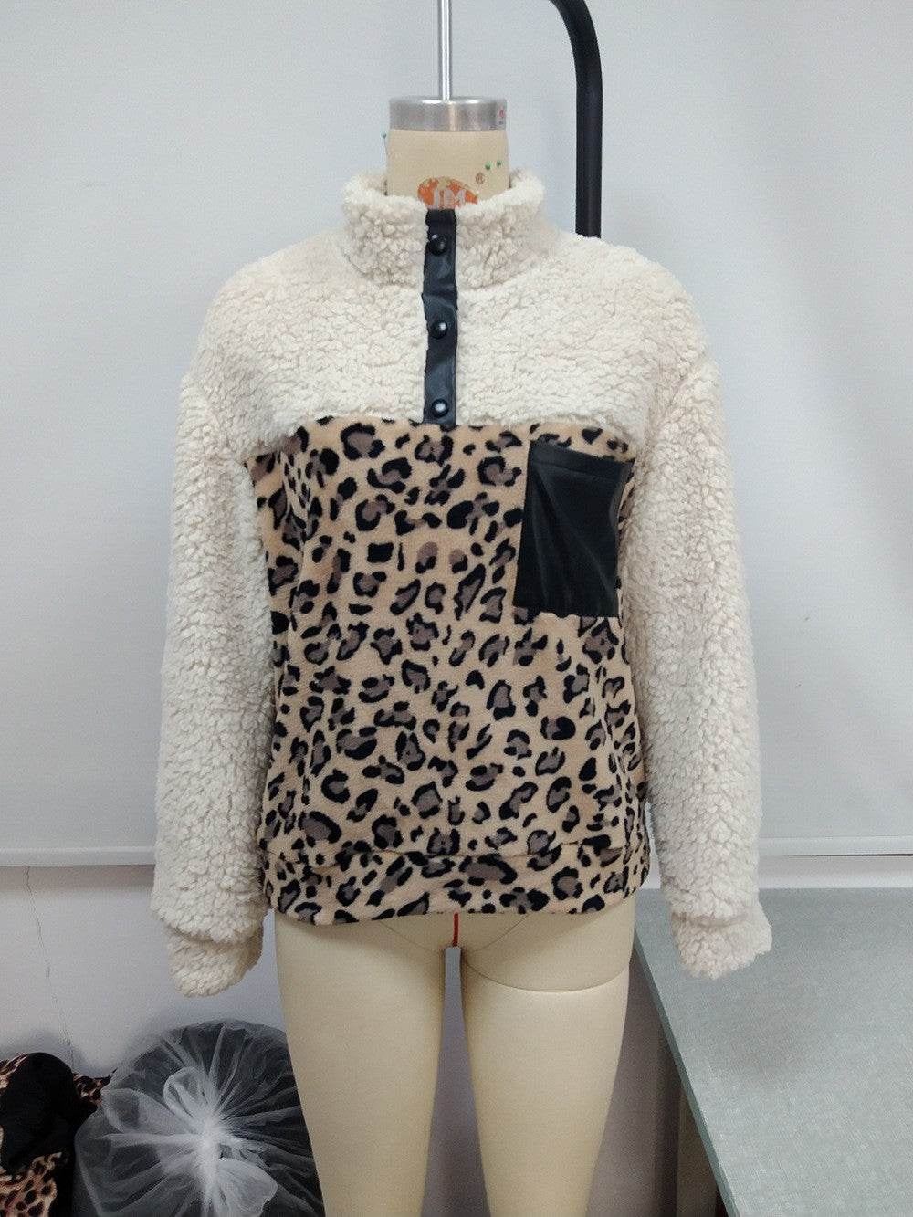 Plush Leopard Print Color Block Casual Sweater Lamb Wool