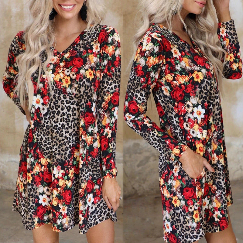 Langärmeliges Kleid mit Leopardenmuster und Kontrastdruck