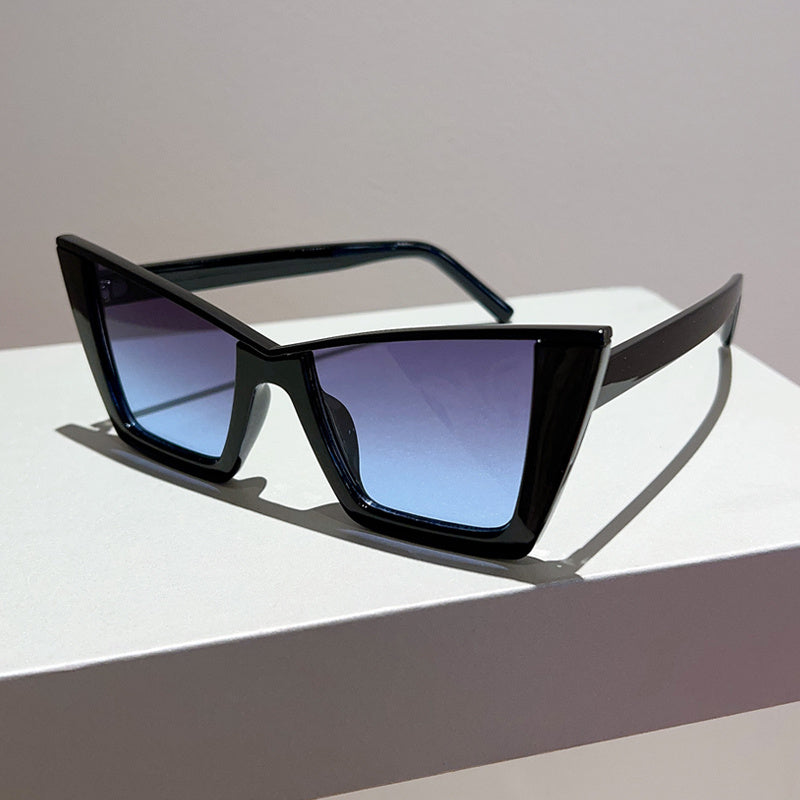 Katzenaugen-Sonnenbrille mit großem Gestell Sonnenschutzbrille